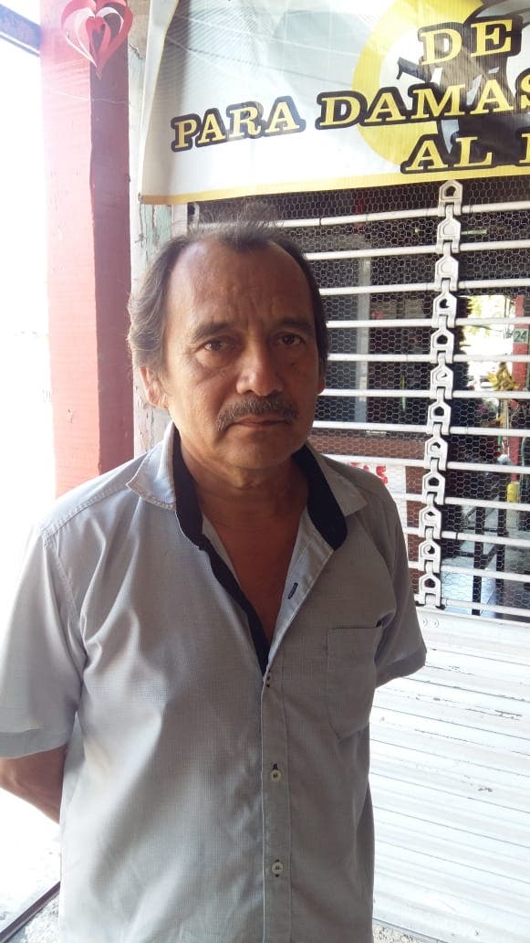 Alfredo Calán, dijo que ahora a lo mucho, solo abren de manera regular 15 de los 48 locales comerciales.