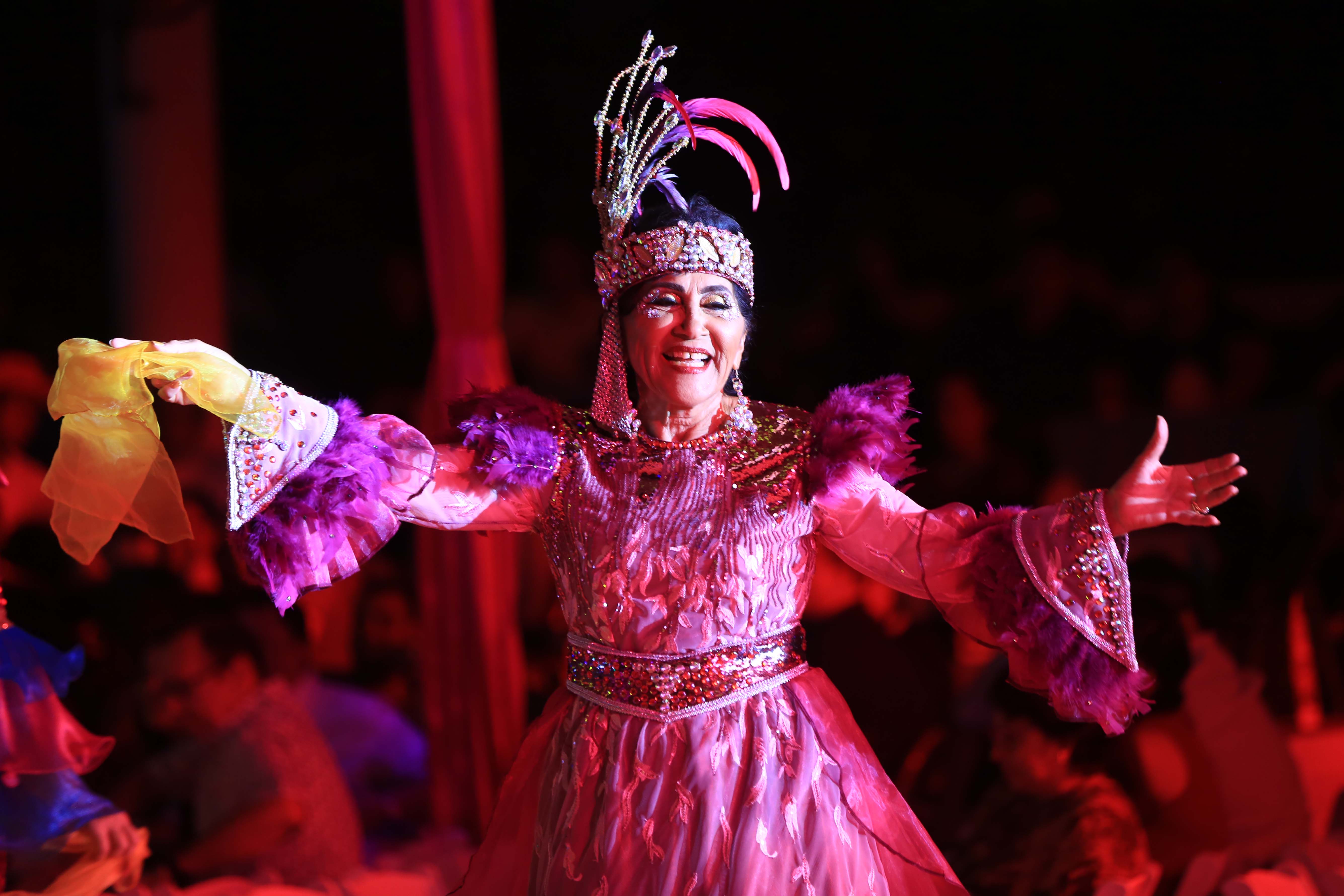 Entre los aspectos a calificar por parte del jurado calificador estuvieron la coreografía, proyección escénica, técnica, acoplamiento y vestuario.