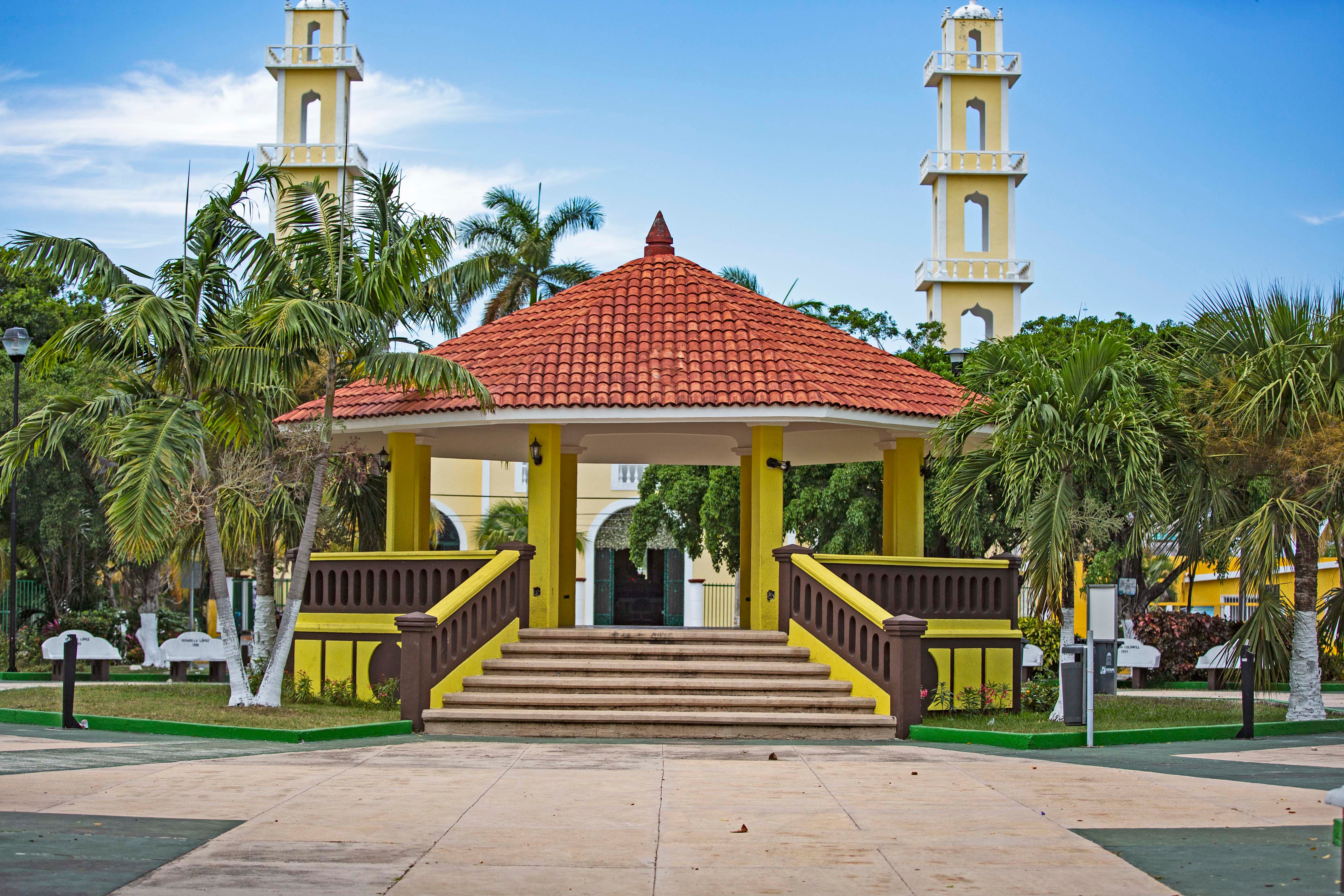 Exhortan a los ciudadanos a trabajar en equipo con el Ayuntamiento para conservar los lugares de convivencia atendidos