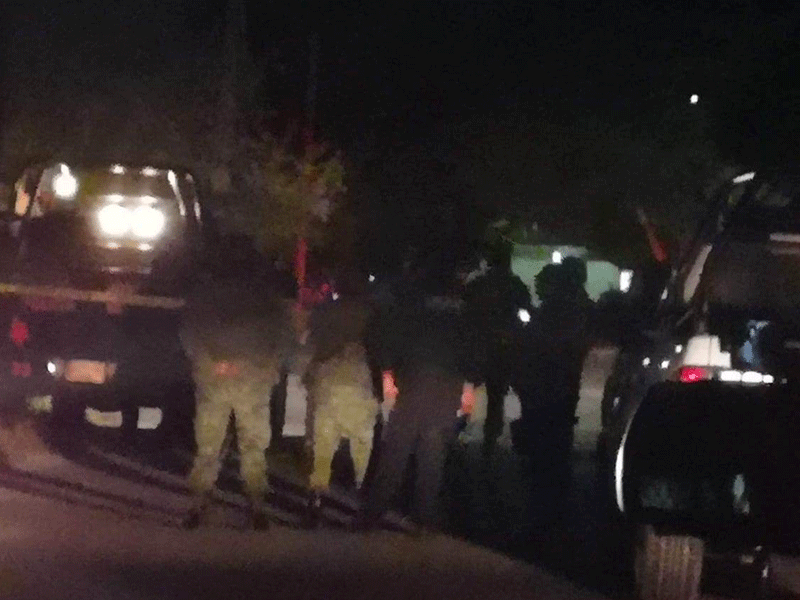 Armado con un “cuerno de chivo”, sujeto intenta llevársela a la fuerza de una vivienda en colonia de Chetumal.