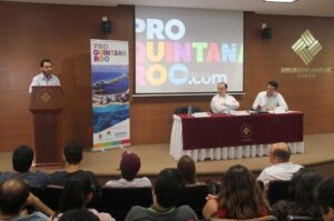 La universidad Anáhuac Cancún y el (IDEFIN) Firman de convenio de colaboración.