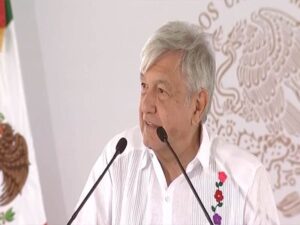 AMLO huasteca potosina AEROPUERTO