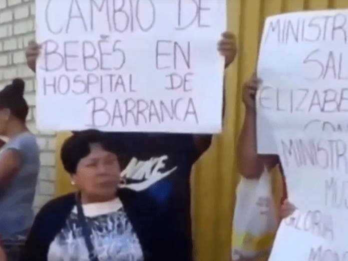 Familiares exigen al verdadero hijo