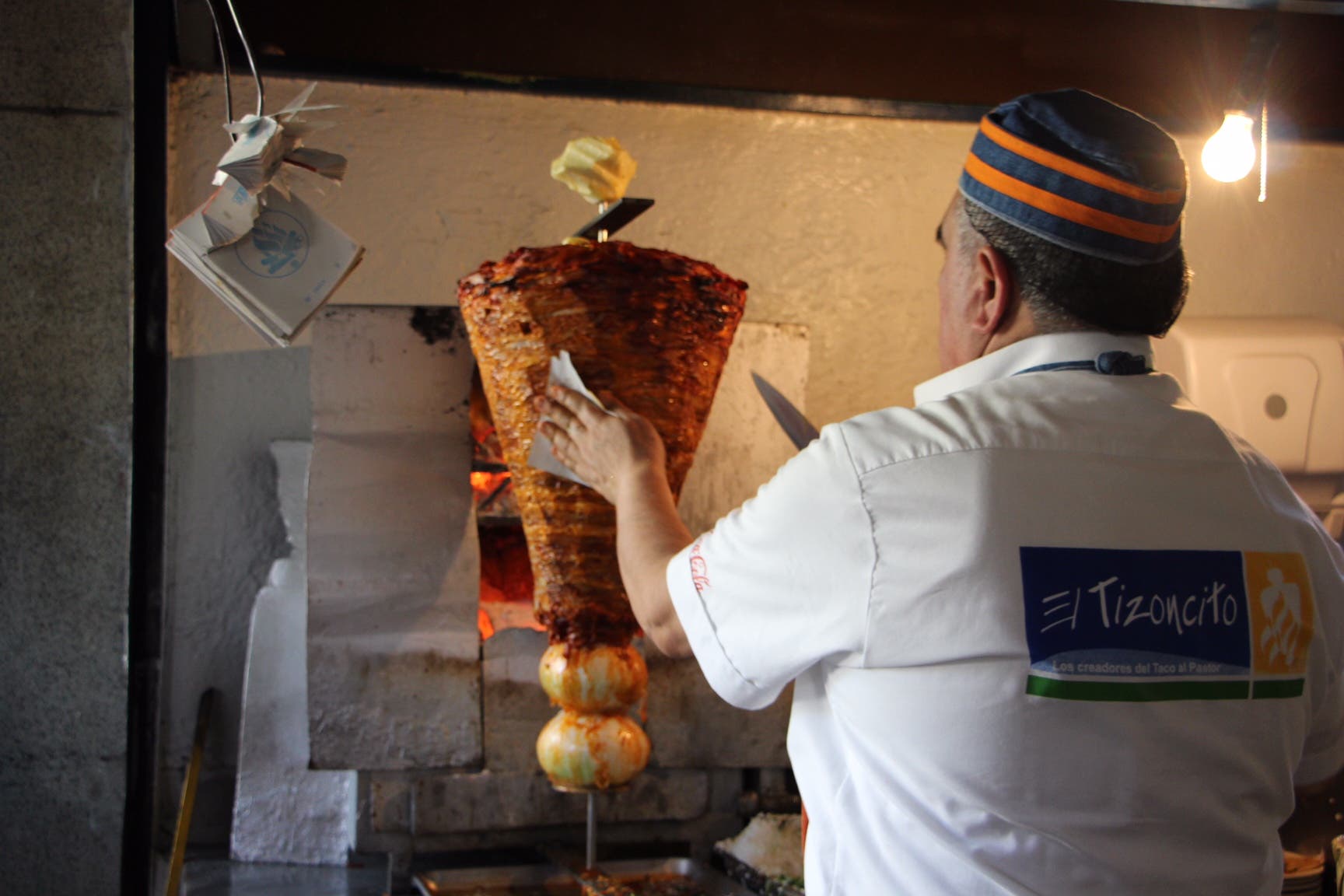 Trompo de tacos al pastor