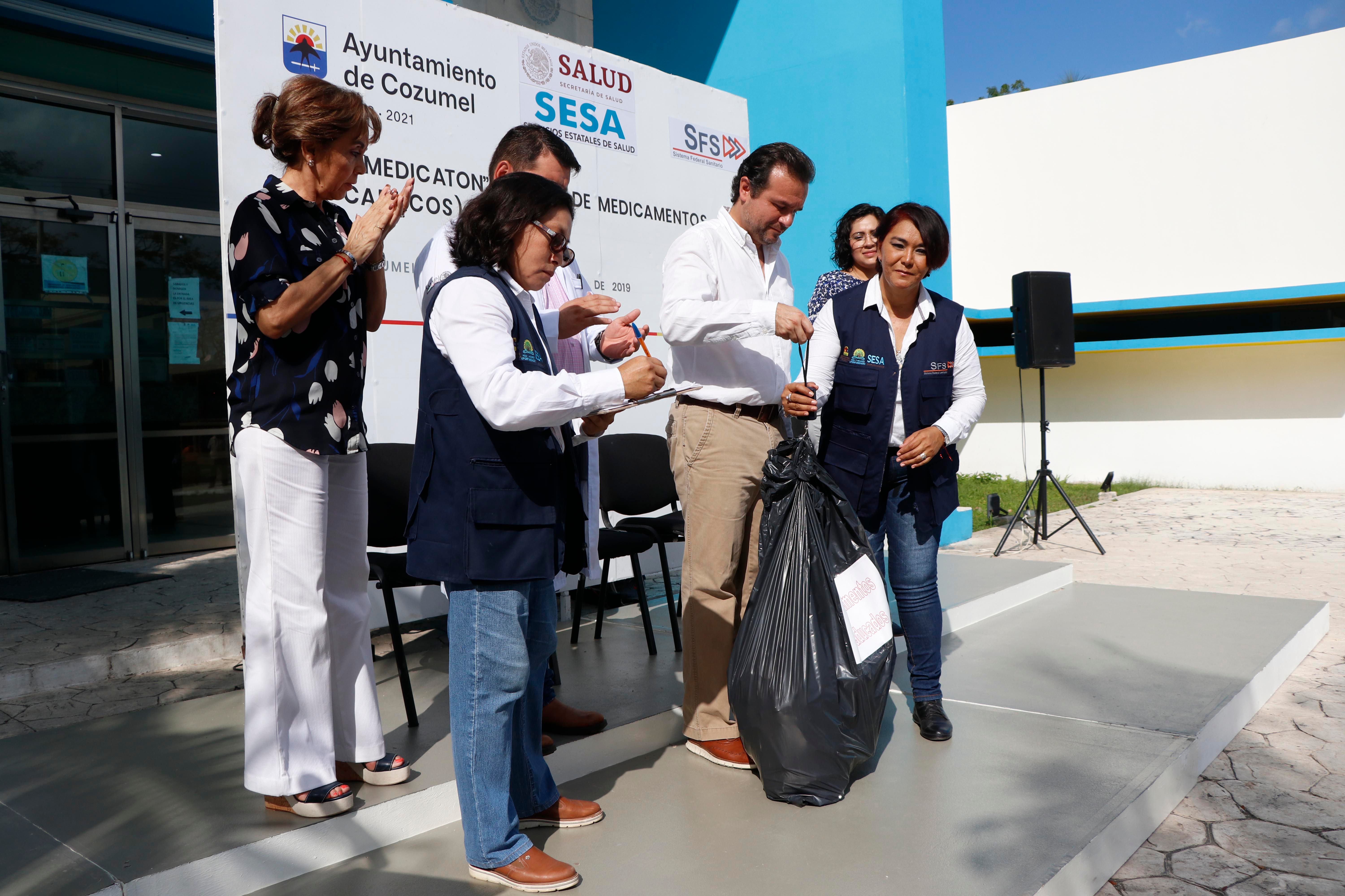 Explica Pedro Joaquín que esos productos no deben llegar a la basura, pues se corre el riesgo de que sustancias químicas sean liberadas y se filtren al manto acuífero o afecten el entorno, generando inconvenientes para la salud pública