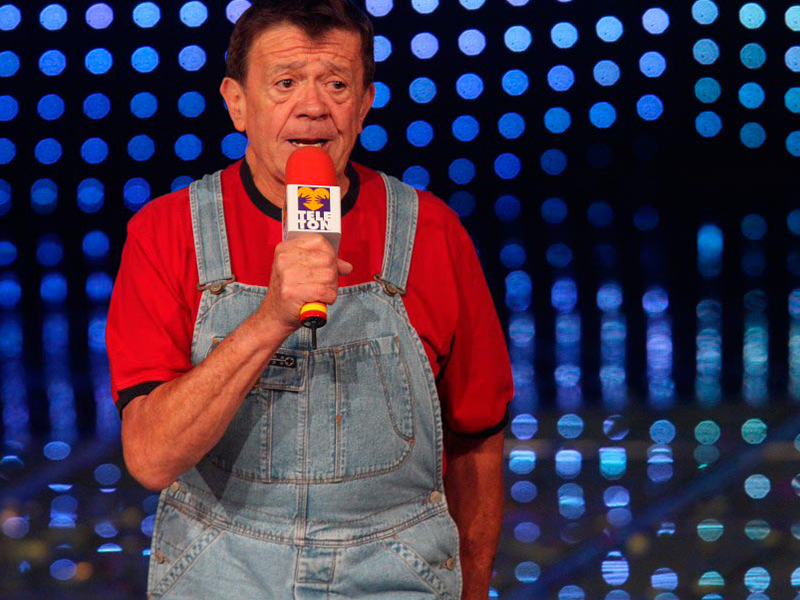 Así se veía Verónica Castro cuando era edecán de "Chabelo"