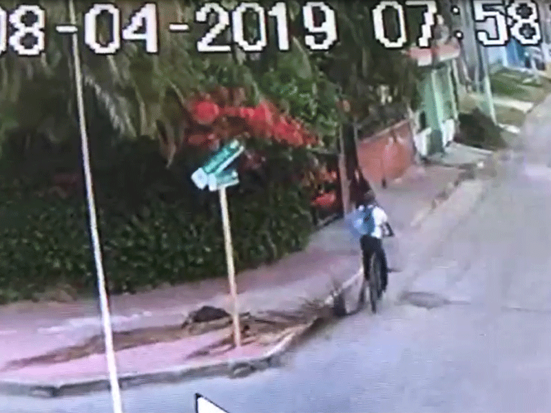 Una estudiante de la secundaria “Adolfo López Mateos” fue agredida y manoseada en dos ocasiones por un acosador sexual, quien iba en una bicicleta.