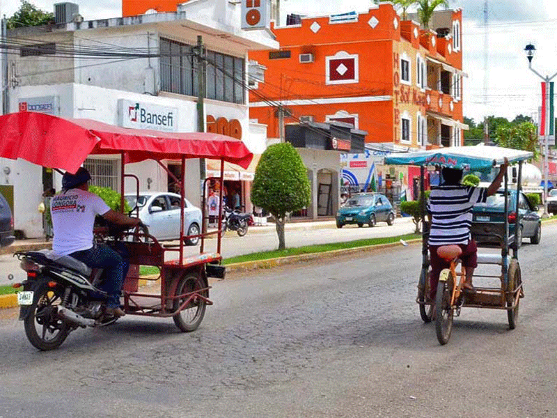 Al menos unos mil 200 mototaxis transitan en 10 municipios de Quintana Roo; piden ser incluidos en Ley de Movilidad del Estado.