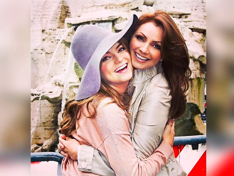 Sofía Castro pide a EPN que se disculpe con su mamá