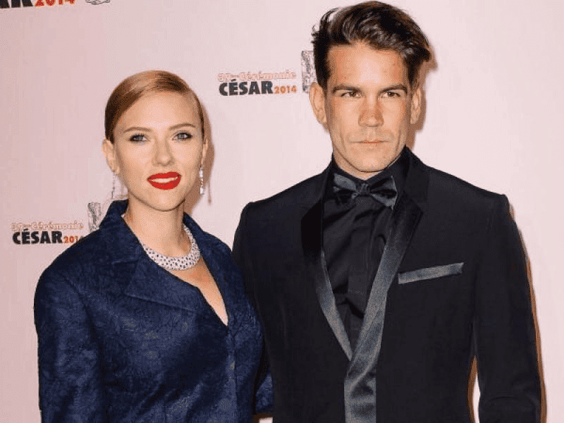 Ellos fueron los esposos de Scarlett Johansson antes de Colin Jost