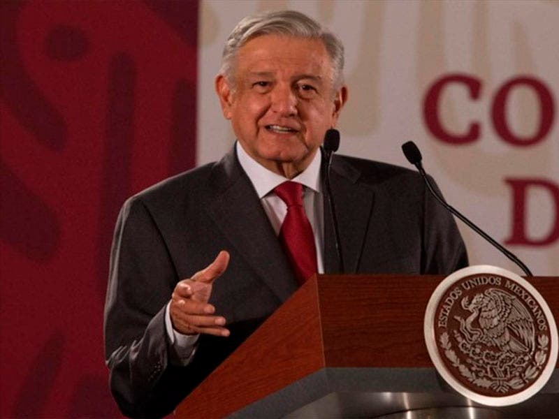 AMLO exhibirá a quienes se amparen contra aeropuerto