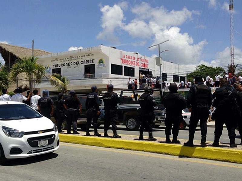 Detienen a dos implicados en un despojo en Tulum; fueron internados en la cárcel de Playa del Carmen, en donde quedaron a disposición de un juez de control.