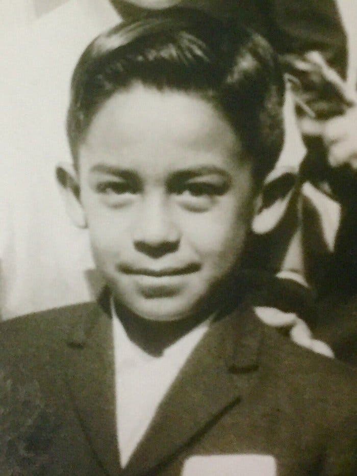 Don Ramón Córdoba, siendo aún niño, fotografía que él mismo subió a su cuenta de Twitter el día de su cumpleaños, el 16 de junio, el día 19 murió, descanse en paz querido y respetado maestro.