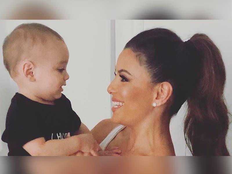 Eva Longoria y Pepe Bastón celebran el bautizo de su hijo