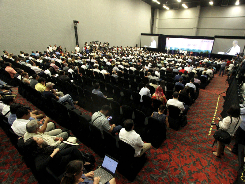 Alcanzan en Cancún acuerdos contra el sargazo; tras larga jornada países de Centroamérica y el Caribe concretan 26 puntos para atacar el fenómeno.