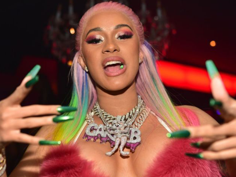 Acusan a Cardi B de haber mandado a golpear a unas strippers