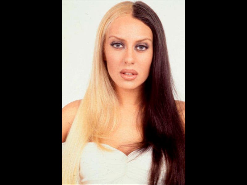 Mónica Naranjo regresa a la música y muestra piel