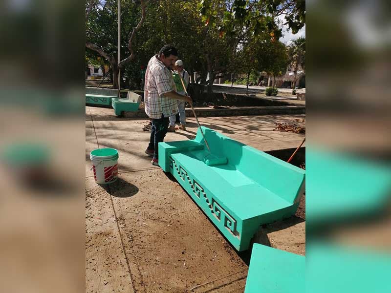 Con el propósito de contar con un “Tulum Verde y Limpio”, el presidente municipal, Víctor Mas Tah, encabezó la Jornada de Limpieza en la comunidad de San Juan de Dios