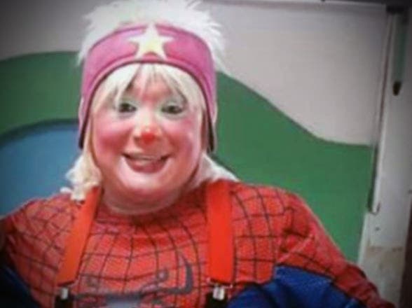 Durante la tarde de antier domingo, fue hallado sin vida el cuerpo del payaso y taxista conocido como “Bananito”, en la localidad de Izamal, Yucatán.