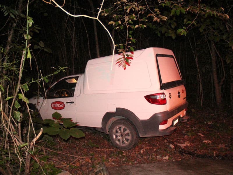 Robo a mano armada en vía Chetumal-Mérida; delincuentes a bordo de una camioneta interceptar a un chofer-repartidor y lo despojan de dinero en efectivo.