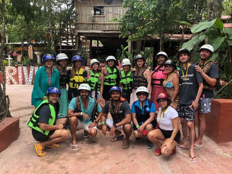 La alcaldesa Laura Fernández Piña destaca la visita de influenciadores y blogueros de la nación sudamericana para familiarizarse con los atractivos de la zona