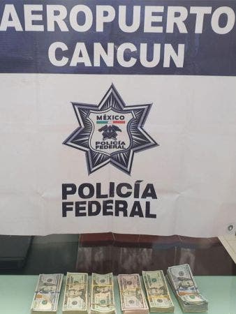 Pretendía volar desde Cancún con 25 mil dólares en efectivo; asegura en la terminal aérea a un sujeto que abordaría un vuelo con destino a Lima, Perú.
