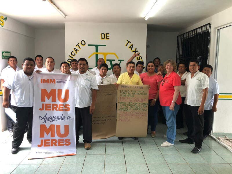 Por conducto del Instituto Municipal de la Mujer imparten la plática “Abuso sexual y trata de personas” a papás taxistas de Leona Vicario