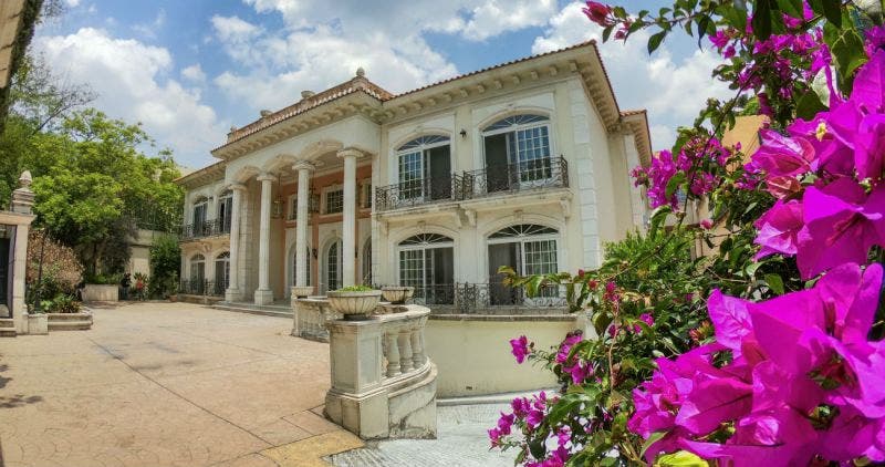 Casa subastada al empresario Carlos Bremer a través de la Fundación Butaca-Enlace, compró la casa ubicada en Lomas de Chapultepec que pertenecía al chino Zhenli Ye Gon.