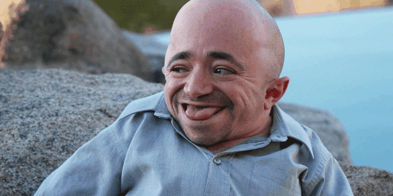 Fallece Sean Stephenson, reconocido orador motivacional que tenía "huesos de cristal"