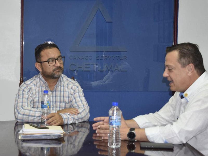 Empresarios del Sur se suman a fiesta del Ka t’o’oxok; celebra la Canaco-Servytur la propuesta del diputado Luis Alegre para que año con año se lleve a cabo.