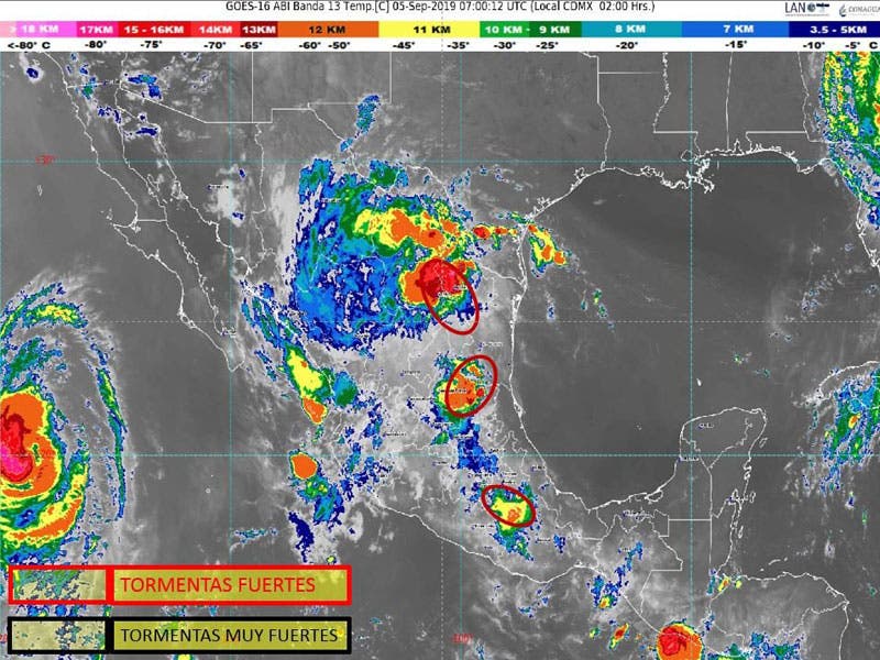 Clima: Probabilidad de lluvias dispersas para Quintana Roo; la onda tropical 35 al occidente del mar Caribe, generará cielo nublado y temperaturas calurosas