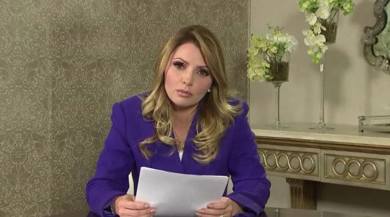 Desde la habitación principal fue el regaño de "La Gaviota" al pueblo de México, al defender su "honor y dignidad".