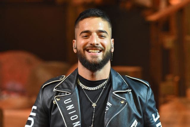 Maluma recibe críticas por usar un jeans apretadito