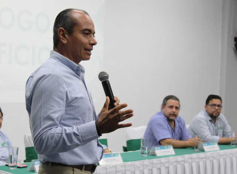 Lanzan catálogo de beneficios a la comunidad de la UT Cancún