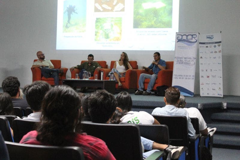 “Una mirada multidisciplinaria ante el aprovechamiento sustentable de los ecosistemas acuáticos de Quintana Roo”,