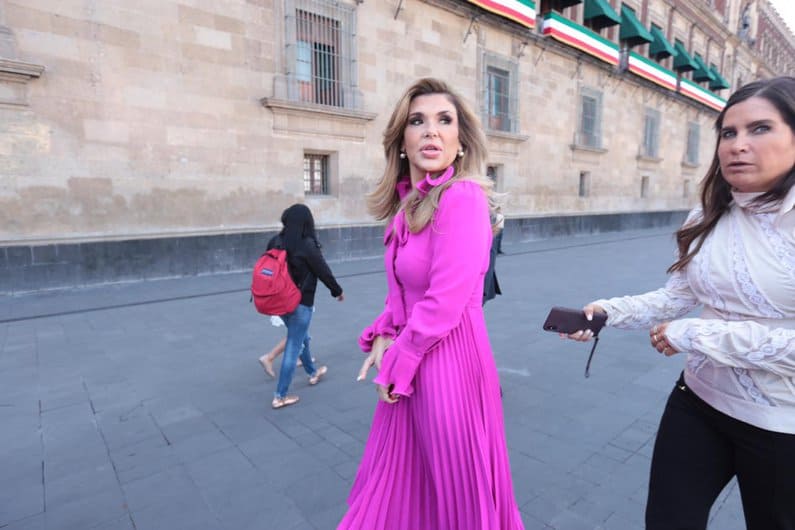 Primer Informe de Gobierno: Políticos, empresarios y gobernadores invitados