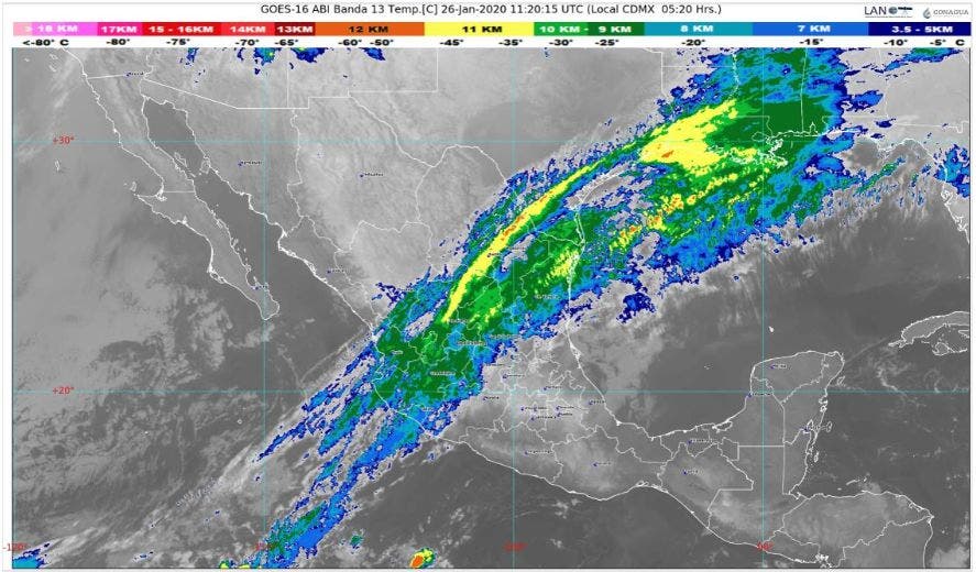 Pronóstico del clima para hoy domingo 26 en Quintana Roo; el frente frío No. 34 seguirá provocando lluvias aisladas.