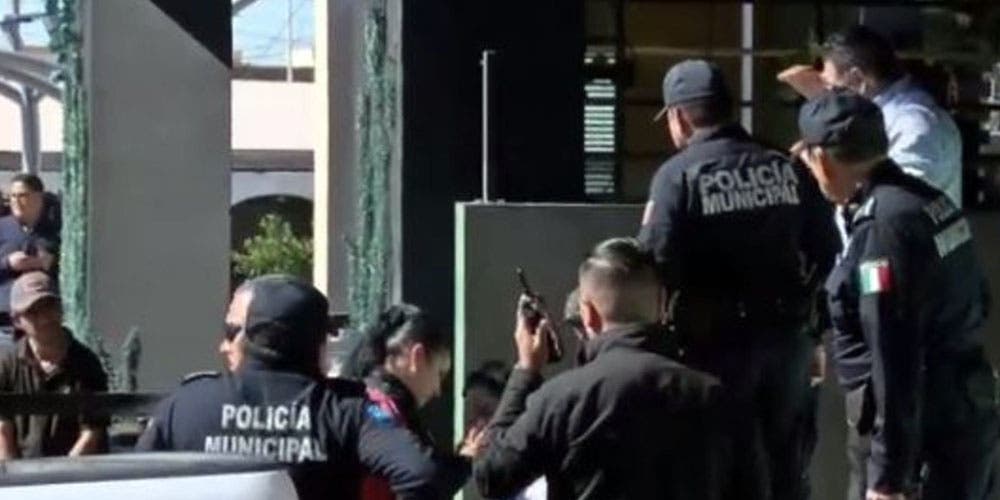 Por tener una cuenta falsa en facebook, hombre quema a su esposa