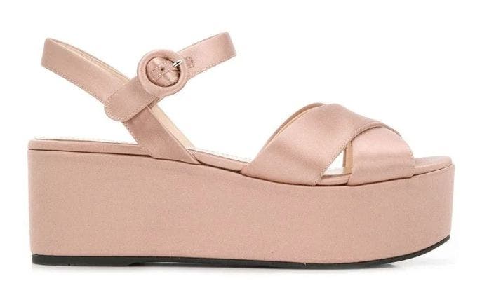 Las sandalias planas con plataforma (o ‘flatforms’)