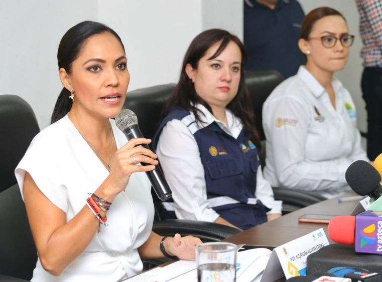 Cada mes, Sanidad Internacional inspecciona y aplica el protocolo a un aproximado de 180 embarcaciones que arriban a puertos del estado