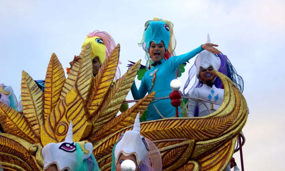 En las tres sedes de esta importante fiesta caribeña se vivió un ambiente sin venta de bebidas alcohólicas, familiar y con saldo blanco, en el marco del 50 Aniversario de Cancún.