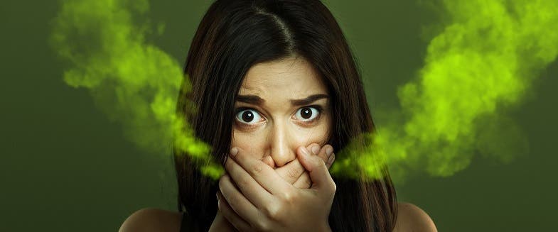 ¿Te huele la boca? Remedio casero para combatir el mal aliento