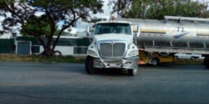 Choque en la Mérida-Umán deja siente lesionados