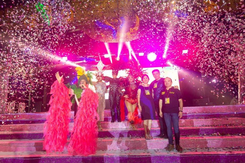 Destaca el Presidente Municipal, Pedro Joaquín Delbouis, la participación de más de 4,000 personas en la elección de reyes de la diversidad, donde resultó electa Frida Montemayor y Mancar Cárdenas