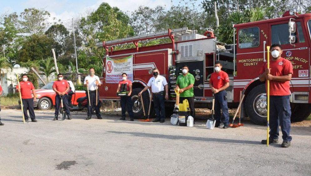 Entrega Gobierno de Laura Fernández herramientas a bomberos de Leona Vicario, para combatir incendios urbanos y forestales