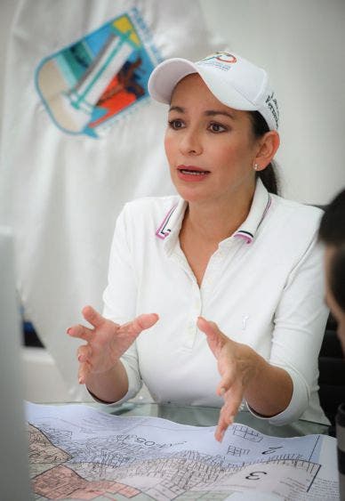 Hay que pensar en la salud y supervivencia de todos, esta emergencia incumbe a la población en general, no hay que anteponer intereses personales de ningún tipo, señala