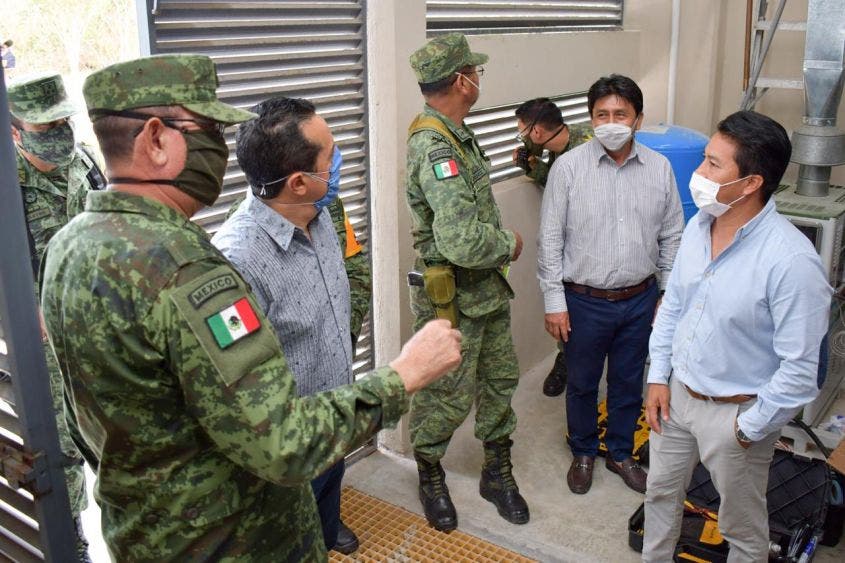 Continúa contratación de médicos, enfermeras y personal administrativo.