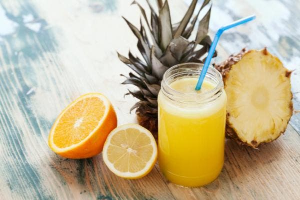 Jugo de Piña para aliviar el malestar y dolores en las articulaciones