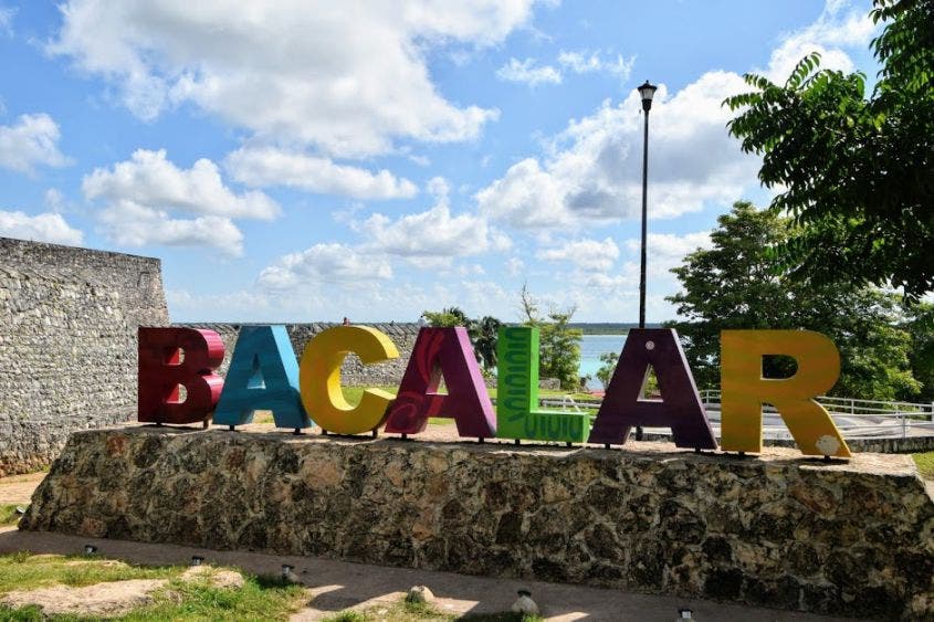 Taxista y turista sospechosos de coronavirus COVID-19 en Bacalar