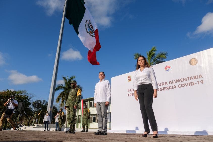 “Que hoy y siempre nuestra determinación sea cuidarnos y cuidar a los demás, valoremos hoy más que nunca el ser mexicanos y luchemos juntos por nuestra gente”, Mara Lezama, Presidente Municipal de Benito Juárez